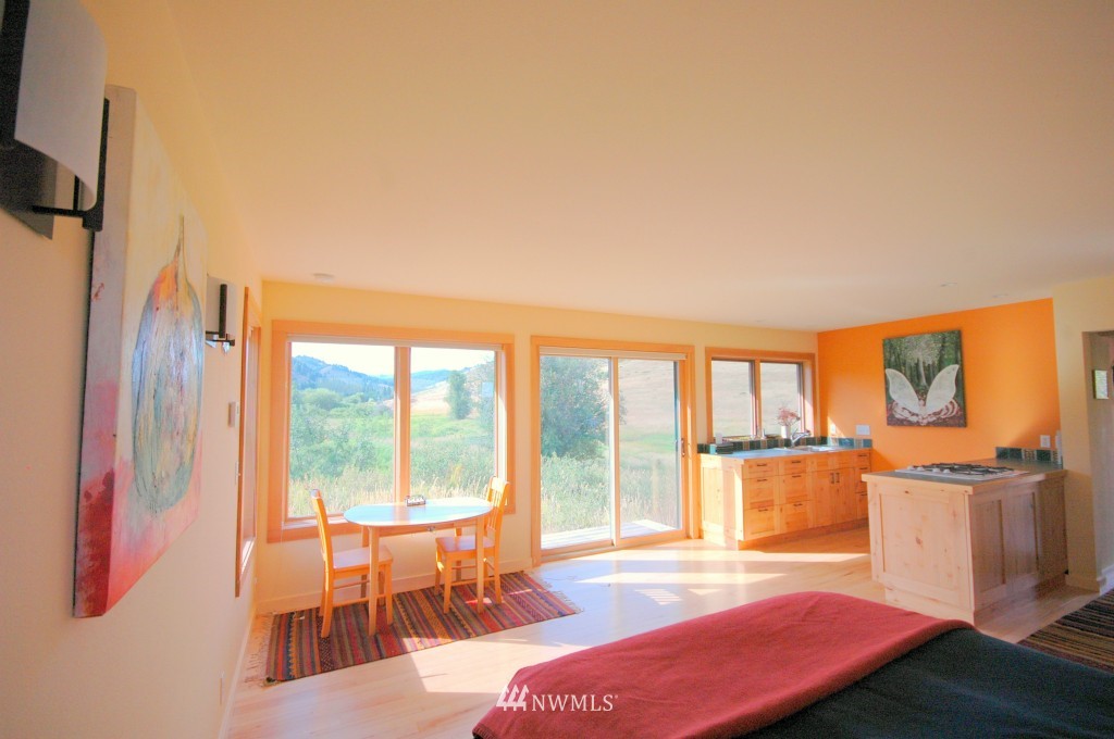 430 Rendezvous Road Winthrop, WA 98862 - Photo 4 of 22 Gallery Image 4