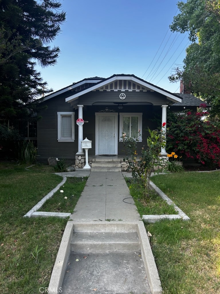 3307 Spruce Street Riverside, CA 92501 - Photo 1 of 12