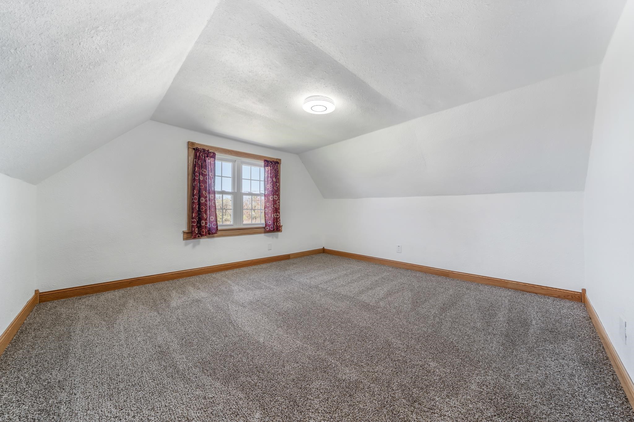 2780 Humboldt Road Green Bay, WI 54311 - Photo 18 of 51