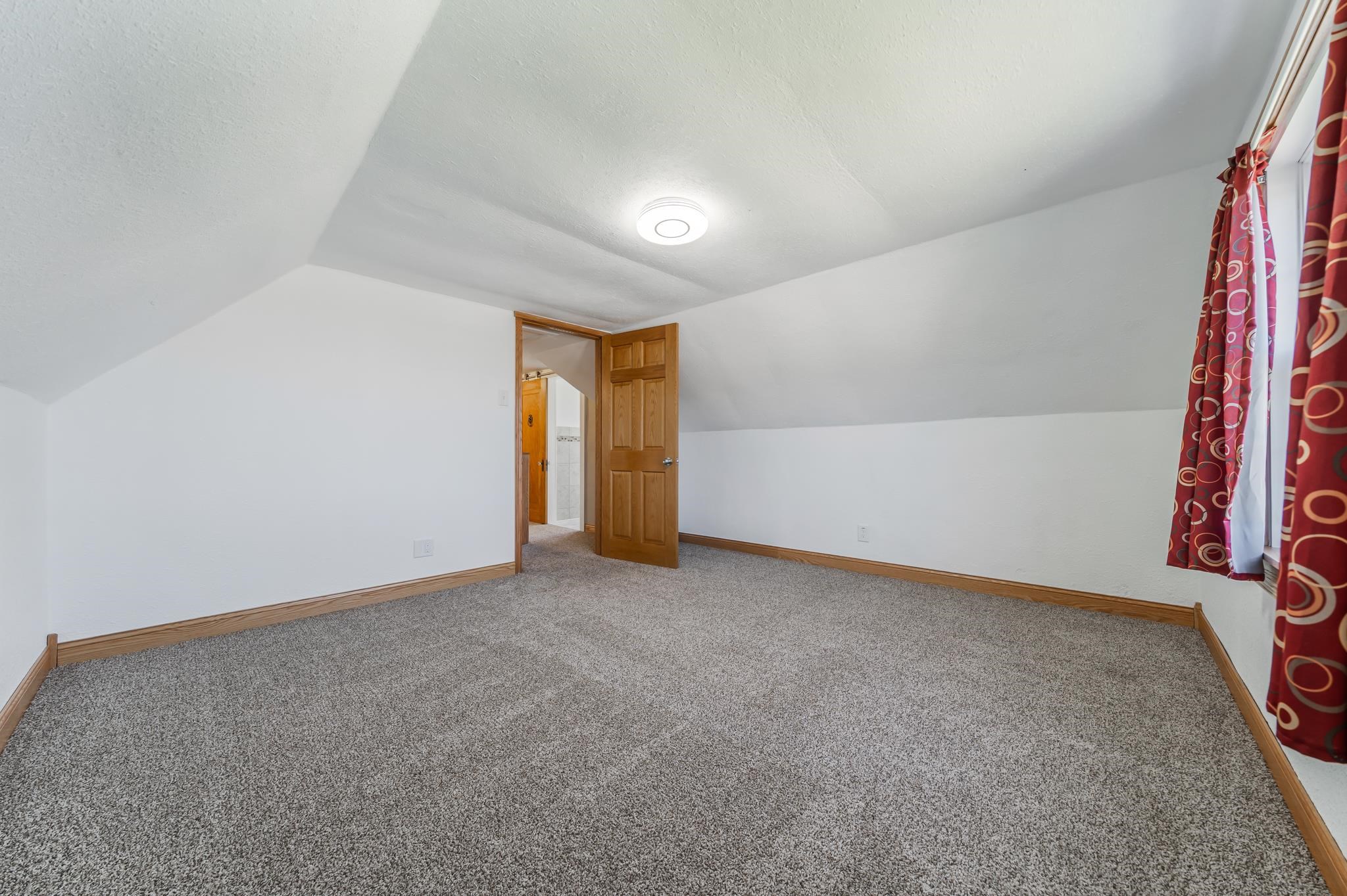 2780 Humboldt Road Green Bay, WI 54311 - Photo 19 of 51