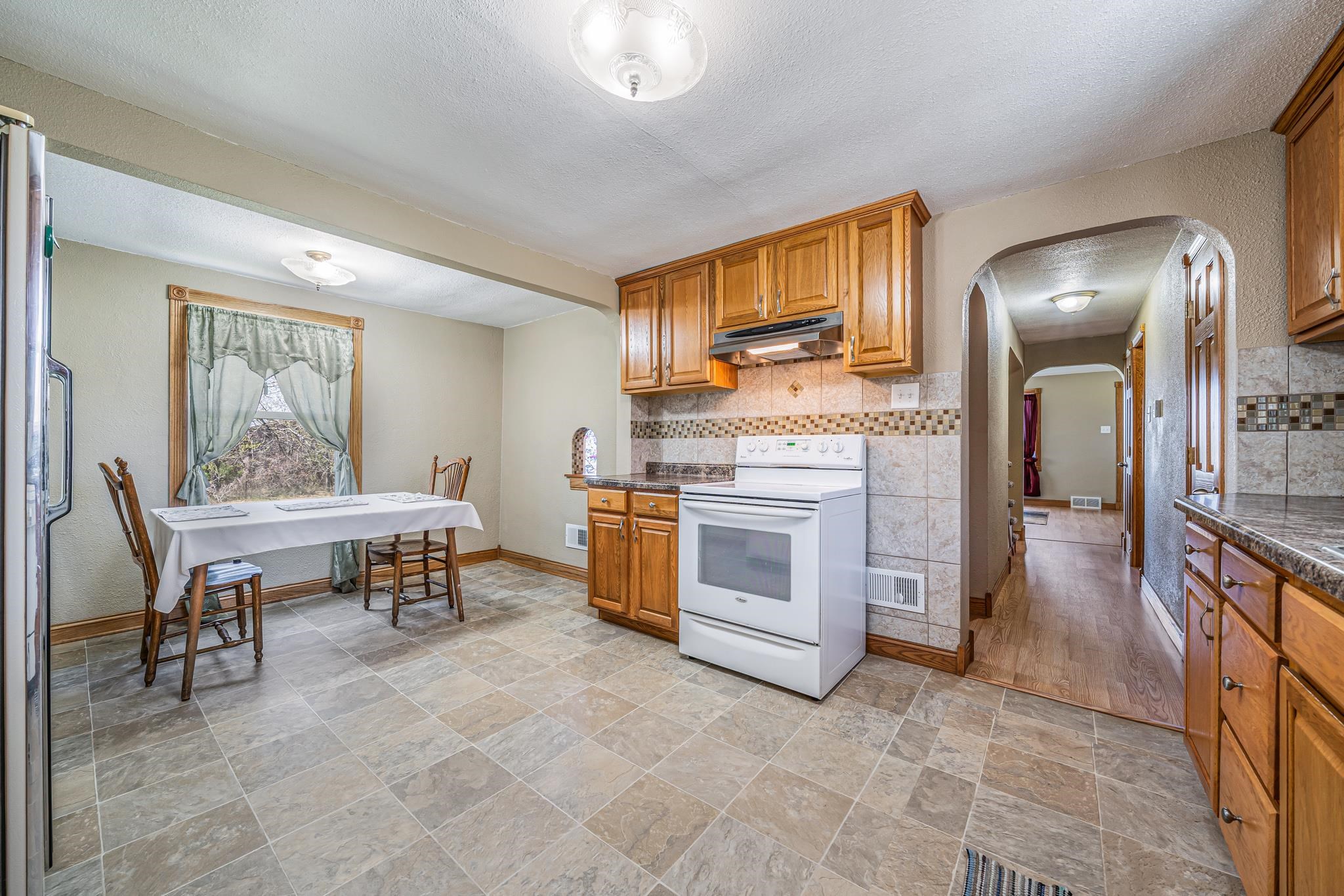 2780 Humboldt Road Green Bay, WI 54311 - Photo 9 of 51