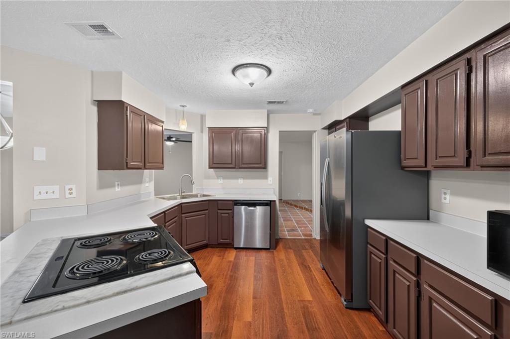 17565 Lee Road Fort Myers, FL 33967 - Photo 7 of 34