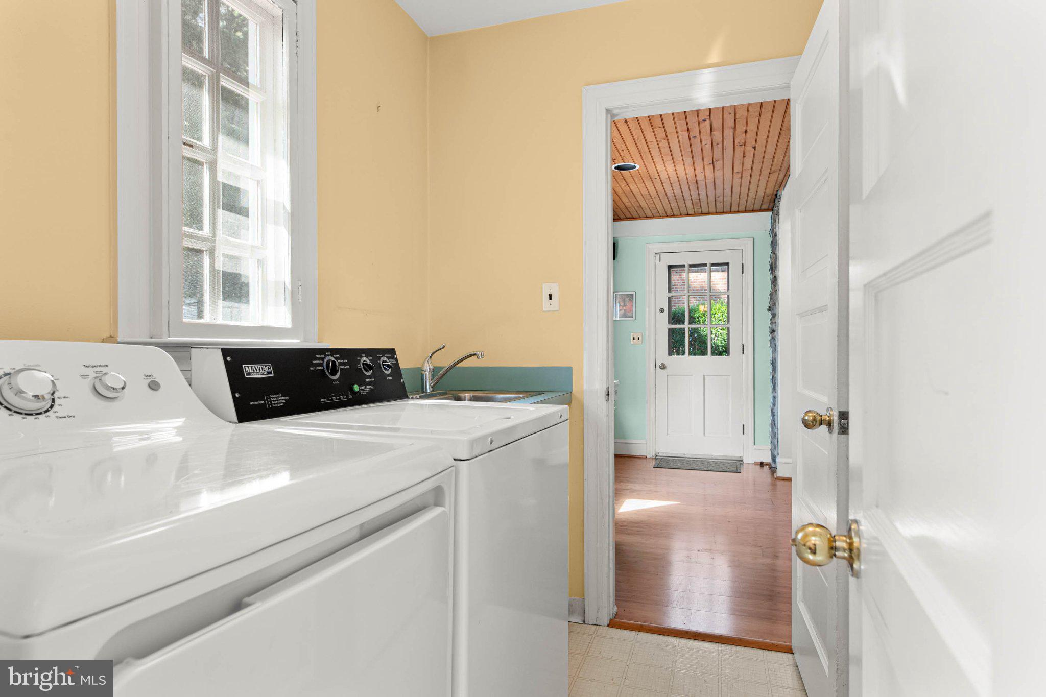 126 Edgewood Road Ardmore, PA 19003 - Photo 27 of 55 Laundry and Butler's Pantry