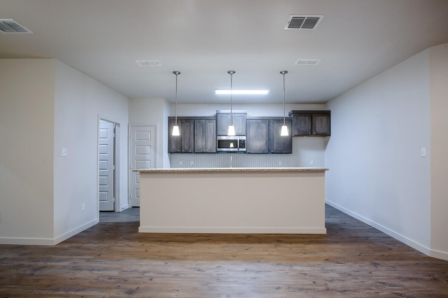 2533 134th Street Lubbock, TX 79423 - Photo 5 of 14 2533-104