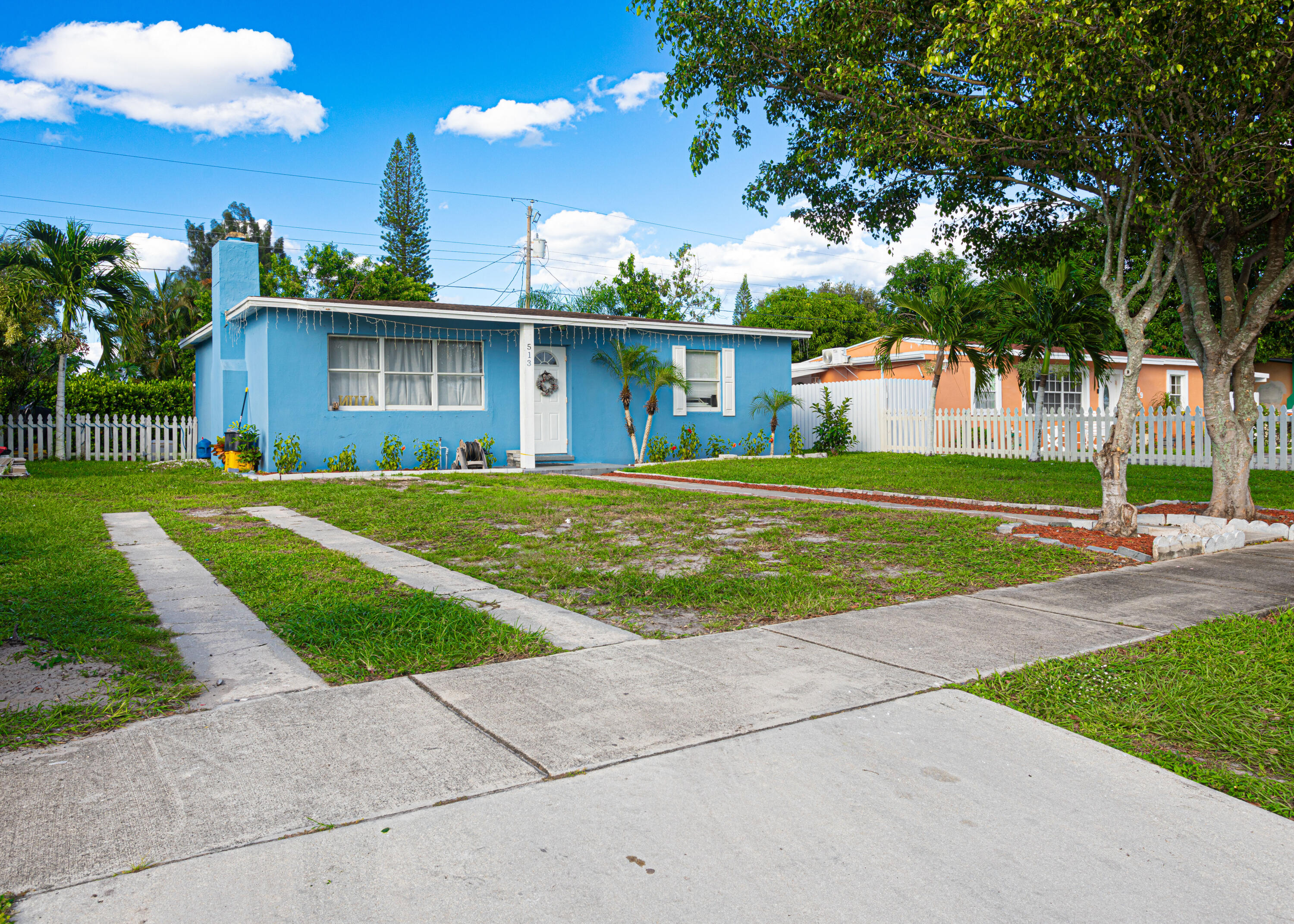513 Beech Road West Palm Beach, FL 33409 - Photo 2 of 13 casa-6