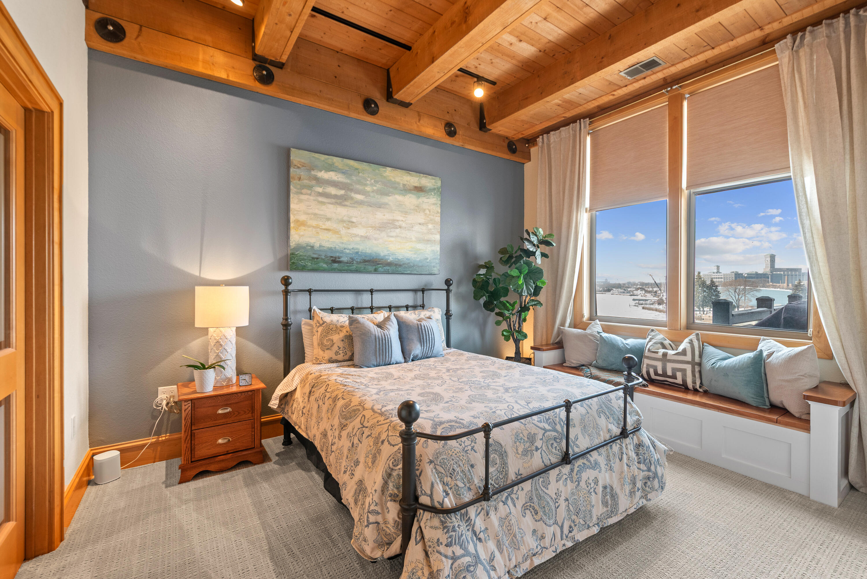 601 East Erie Street, Unit 313 Milwaukee, WI 53202 - Photo 25 of 48 Serene Primary Suite