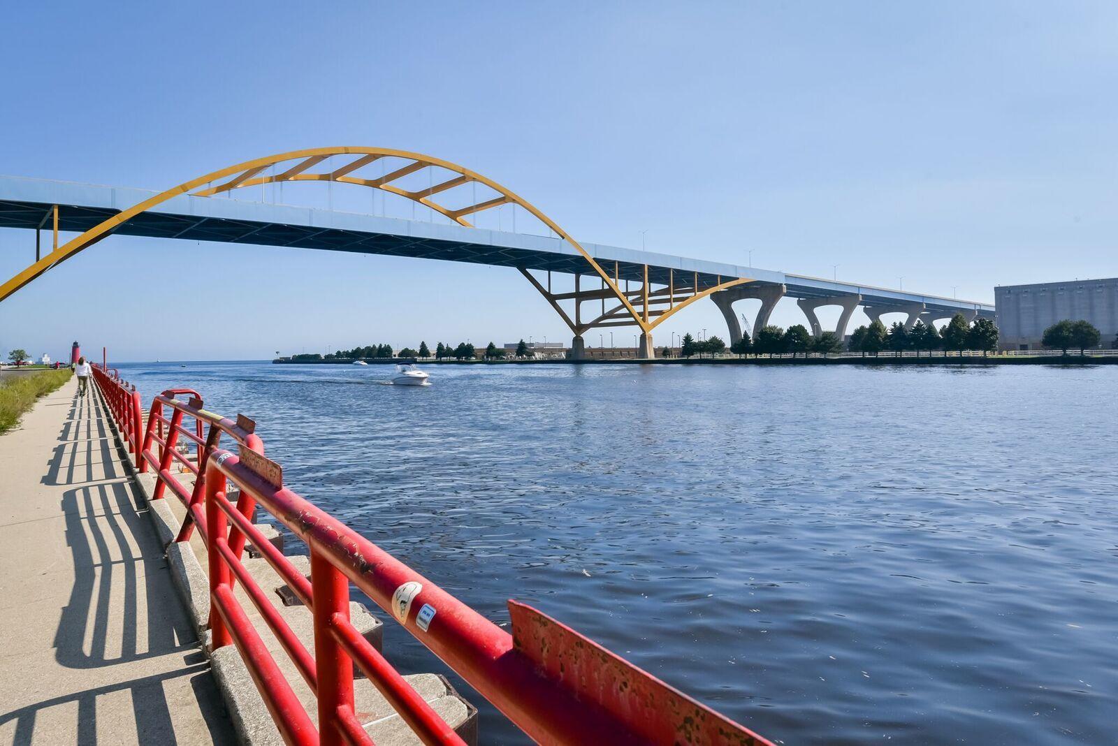 601 East Erie Street, Unit 313 Milwaukee, WI 53202 - Photo 46 of 48 Running Trail along River