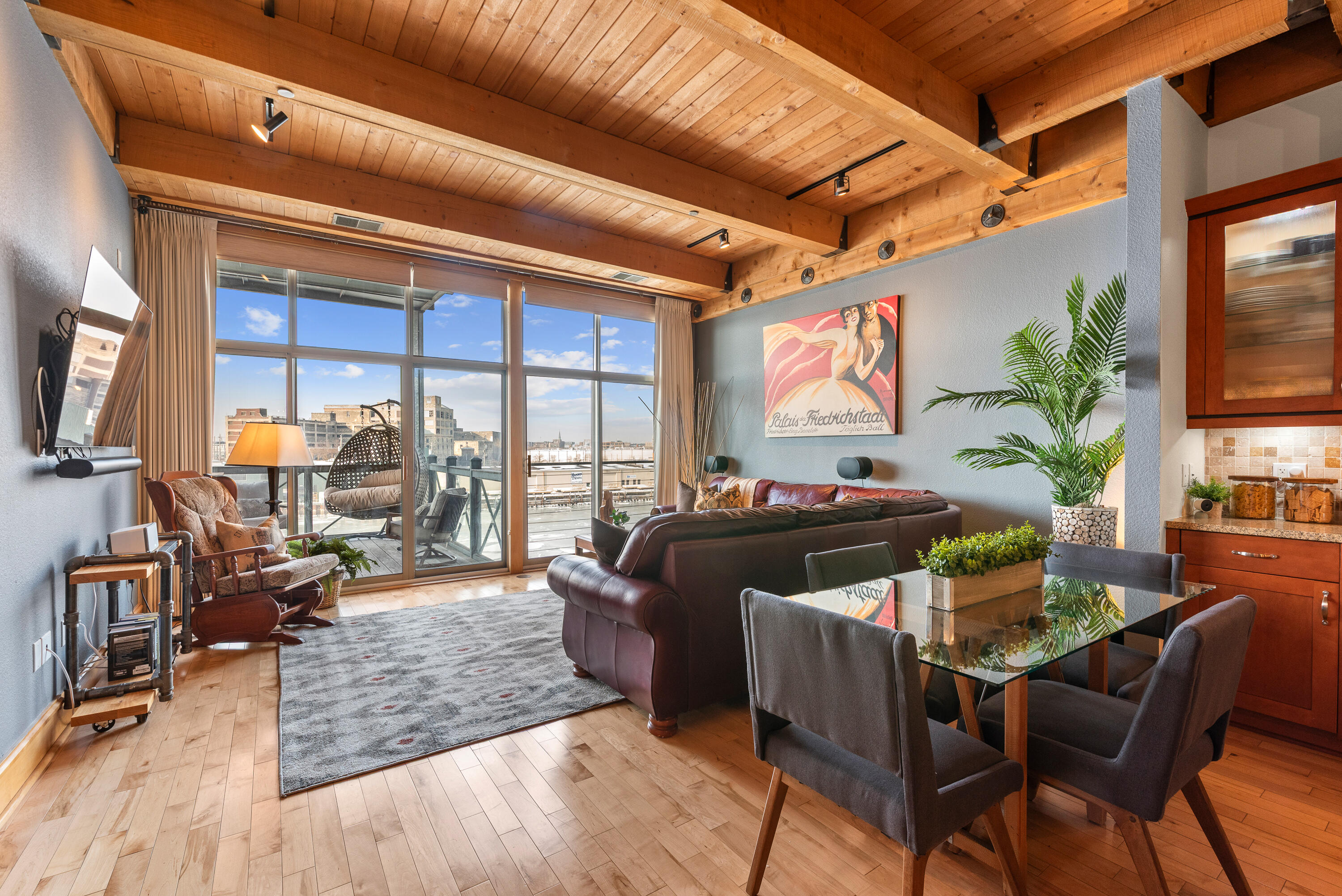 601 East Erie Street, Unit 313 Milwaukee, WI 53202 - Photo 6 of 48 Concrete Separations Enhances Privacy