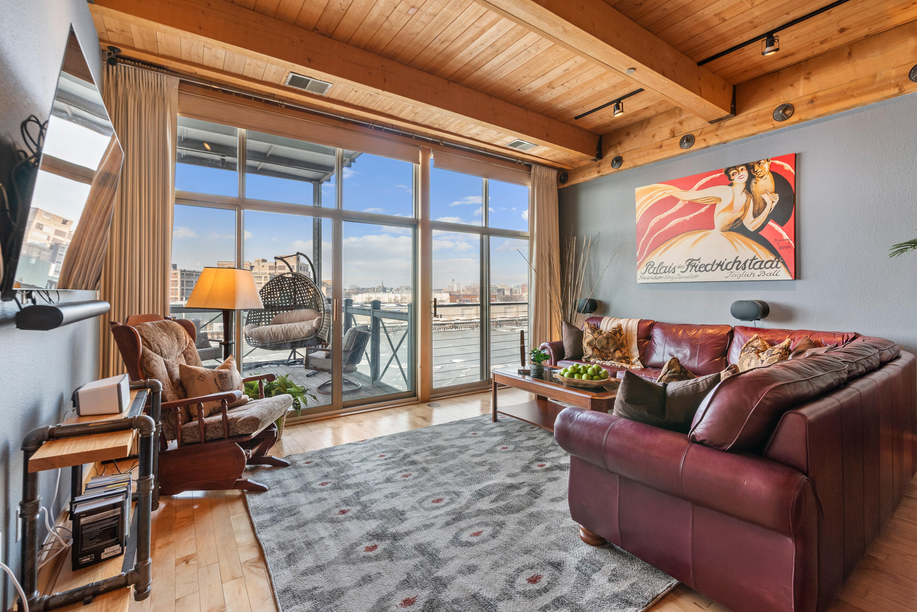 601 East Erie Street, Unit 313 Milwaukee, WI 53202 - Photo 7 of 48 Walls of Glass Overlooking River