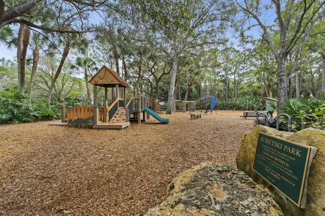 $600,000 | 18861 Misty Lake Drive, Jupiter, FL 33458