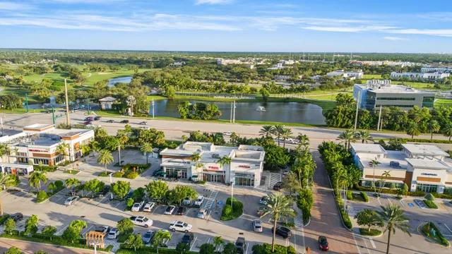 $600,000 | 18861 Misty Lake Drive, Jupiter, FL 33458