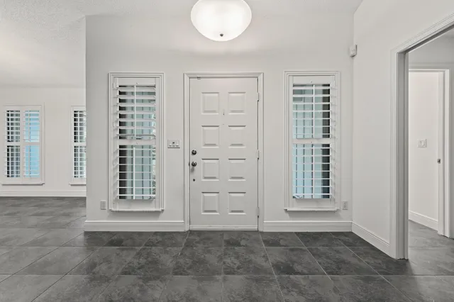 $600,000 | 18861 Misty Lake Drive, Jupiter, FL 33458