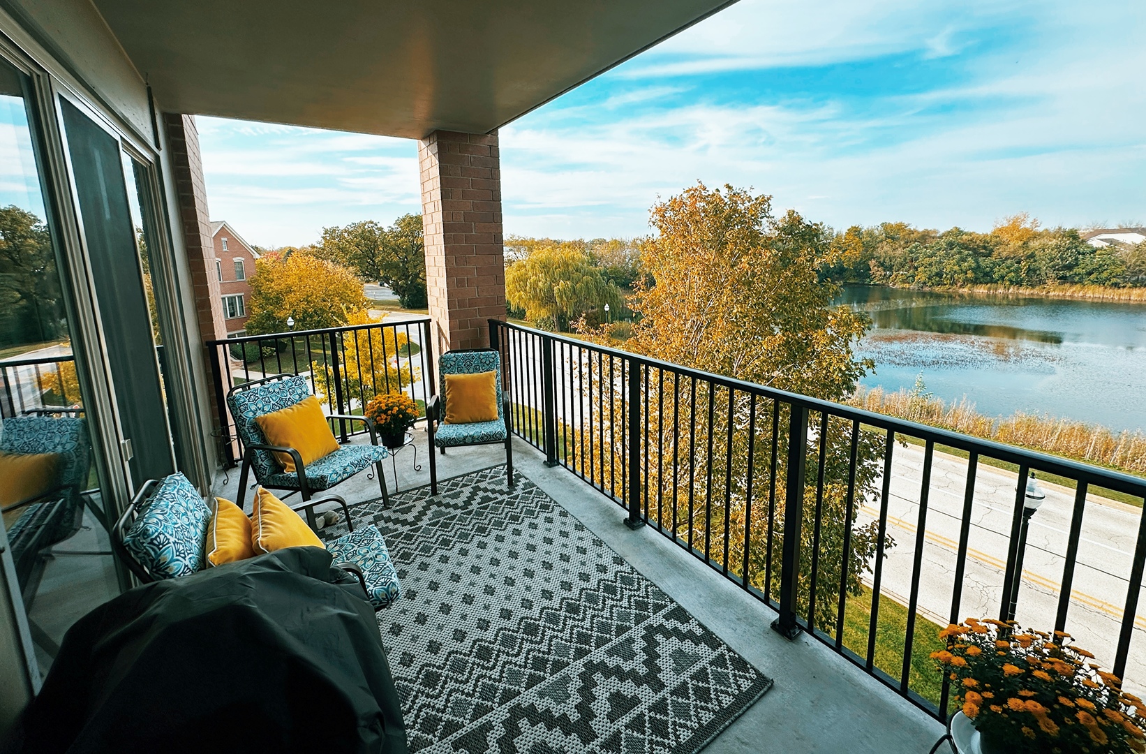 1199 East Port Clinton Road, Unit 304 Vernon Hills, IL 60061 - Photo 26 of 29 a view of balcony with furniture