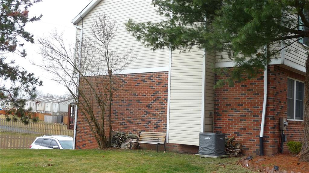 380 Shady Ridge Drive Monroeville, PA 15146 - Photo 3 of 21 Side view