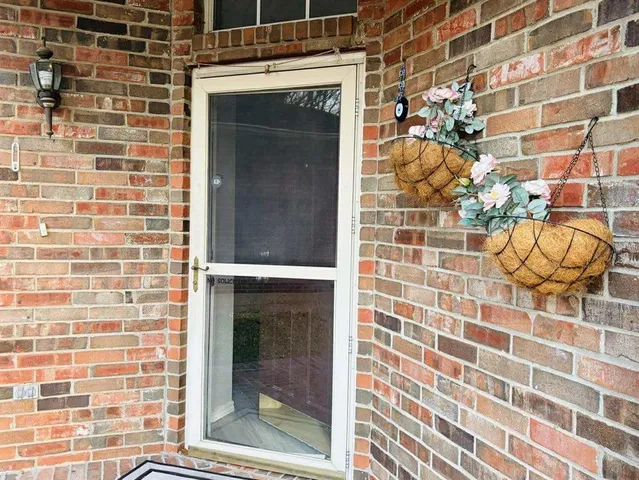 a picture of a bathroom