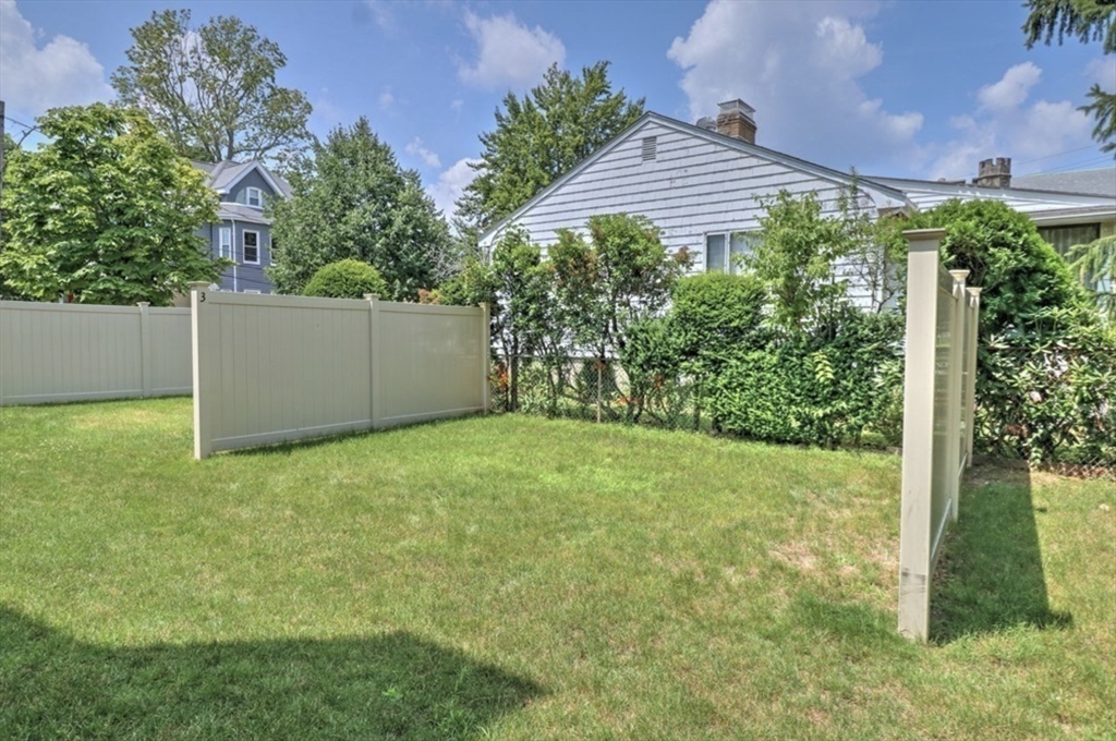 37 Walnut Place, Unit 3 Newton, MA 02460 - Photo 16 of 16