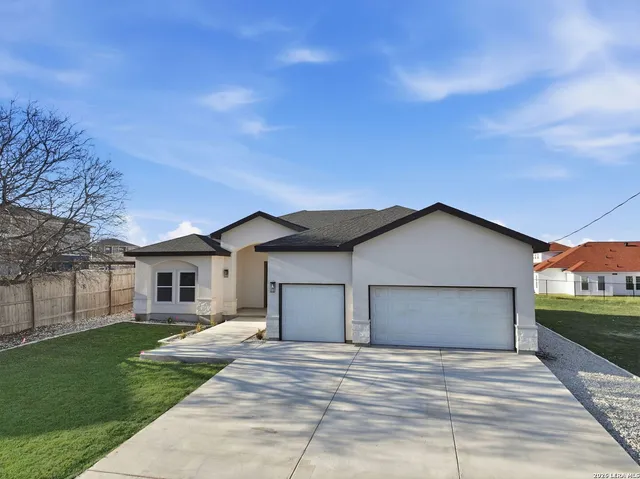 $499,000 | 7801 Yellow Bark Boulevard, Selma, TX 78154