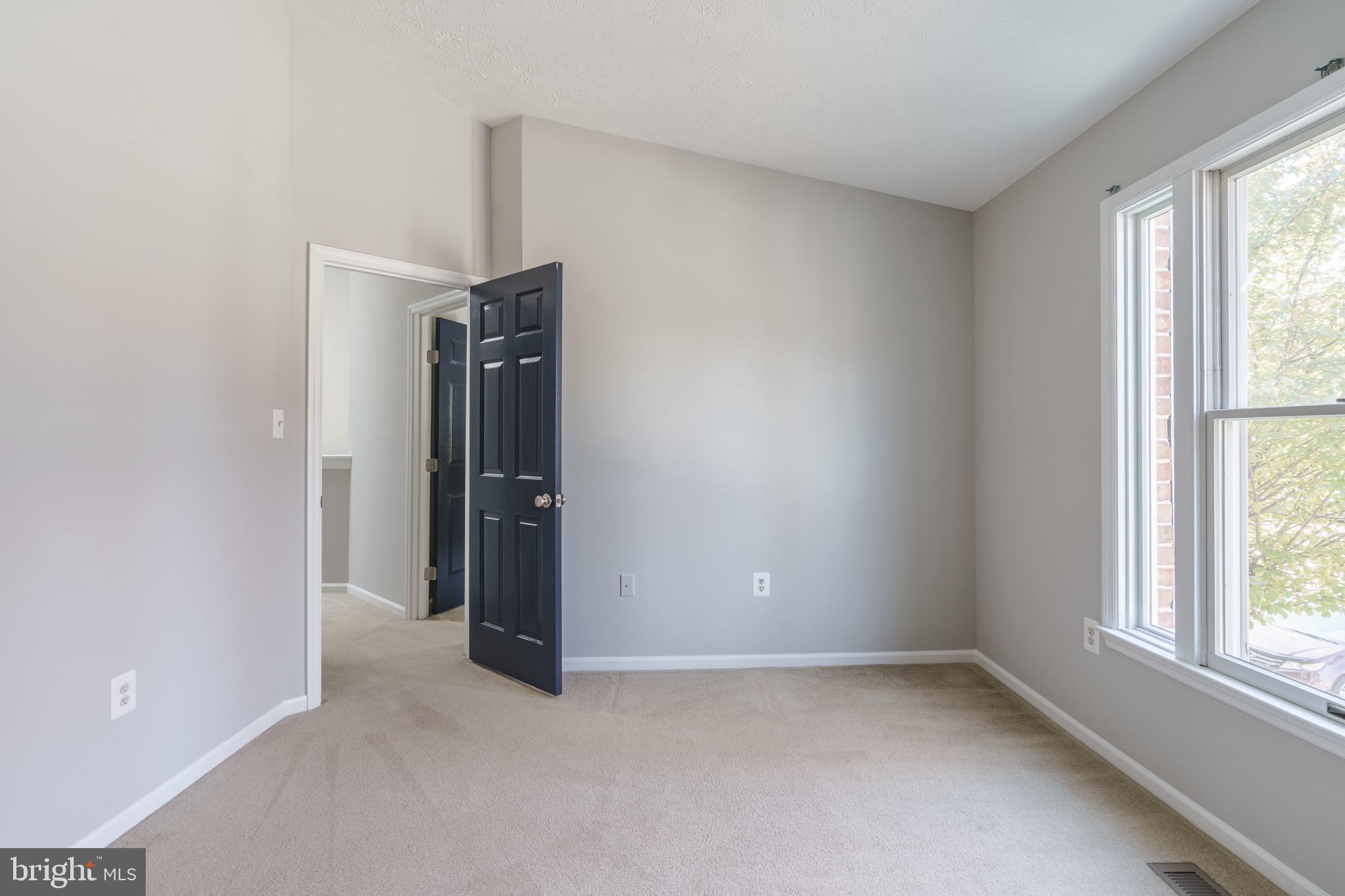 2711 Quarry Heights Way Baltimore, MD 21209 - Photo 25 of 32