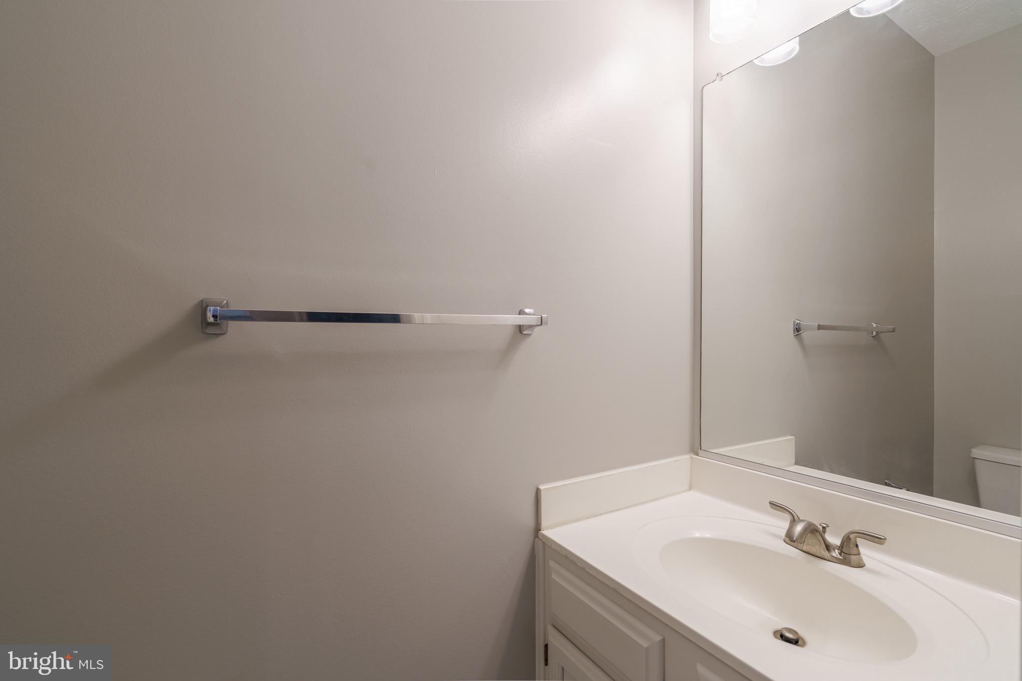 2711 Quarry Heights Way Baltimore, MD 21209 - Photo 5 of 32