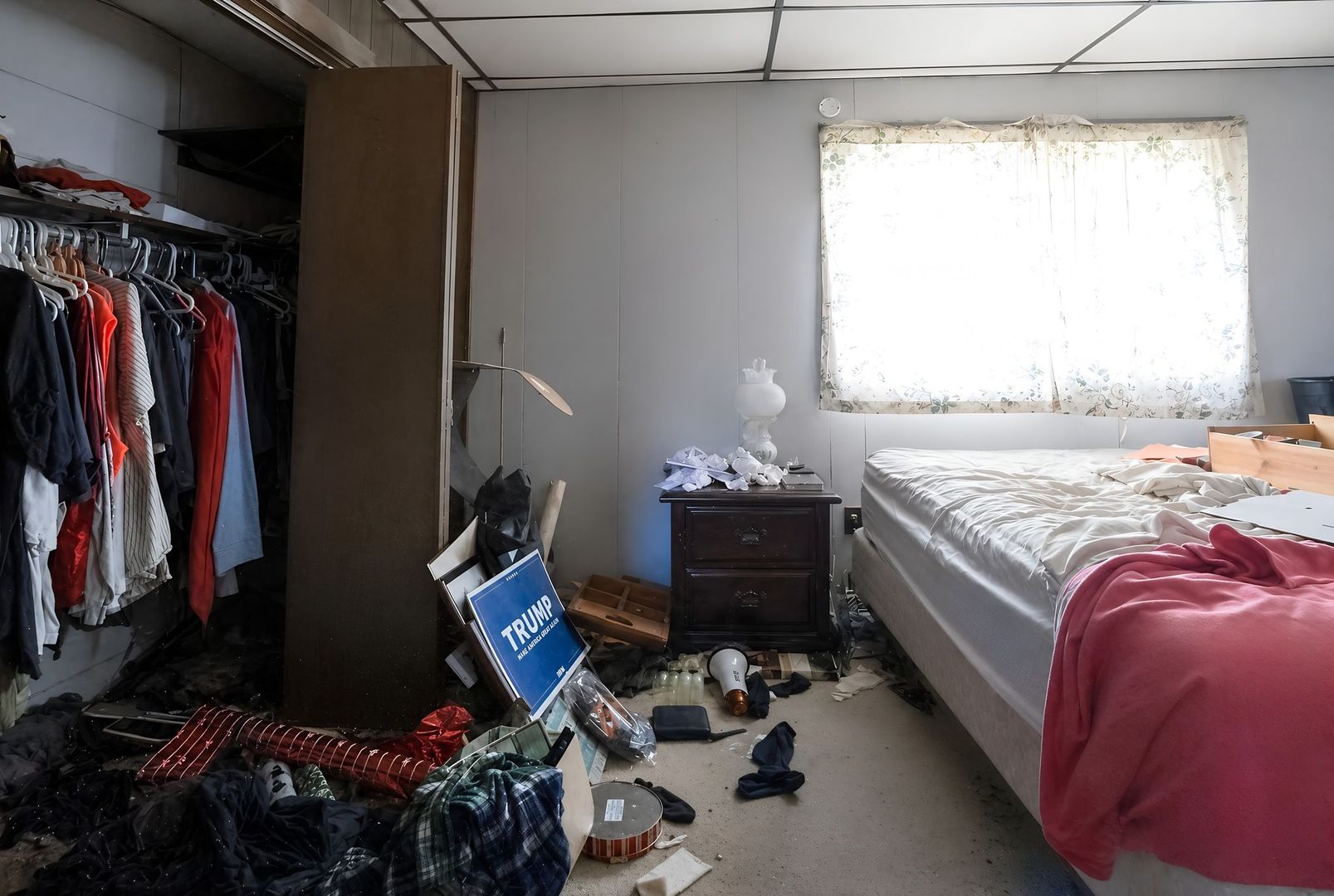 1622 Chicago Street Dixon, IL 61021 - Photo 17 of 31 a bedroom with a bed and a window
