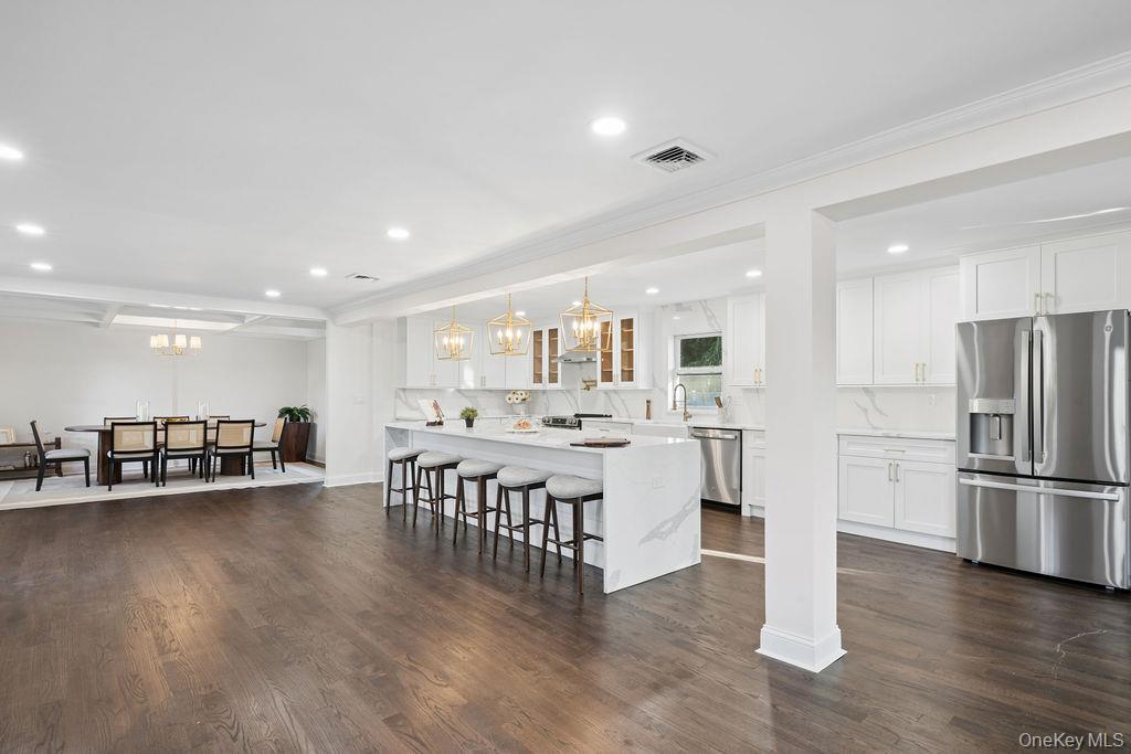 80 Oak Road Bayport, NY 11705 - Photo 11 of 31 open concept