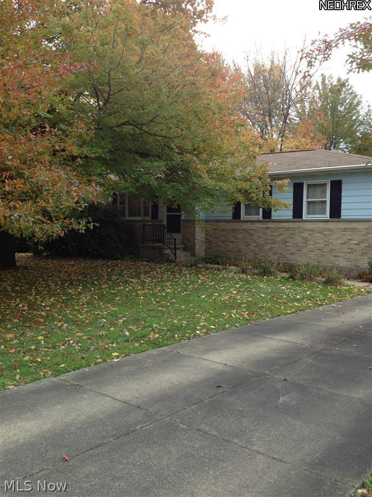 2048 Wise Road North Canton, OH 44720 - Photo 2 of 19 Gallery Image 2