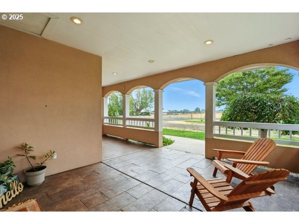 84634 Winesap Road Milton Freewater, OR 97862 - Photo 3 of 46