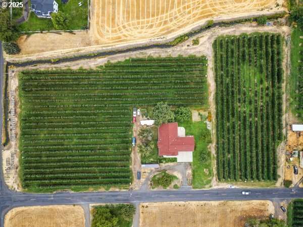 84634 Winesap Road Milton Freewater, OR 97862 - Photo 42 of 46 a bird view of a house
