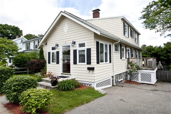 11 Rumford Road Boston, MA 02132 - Photo 1 of 15