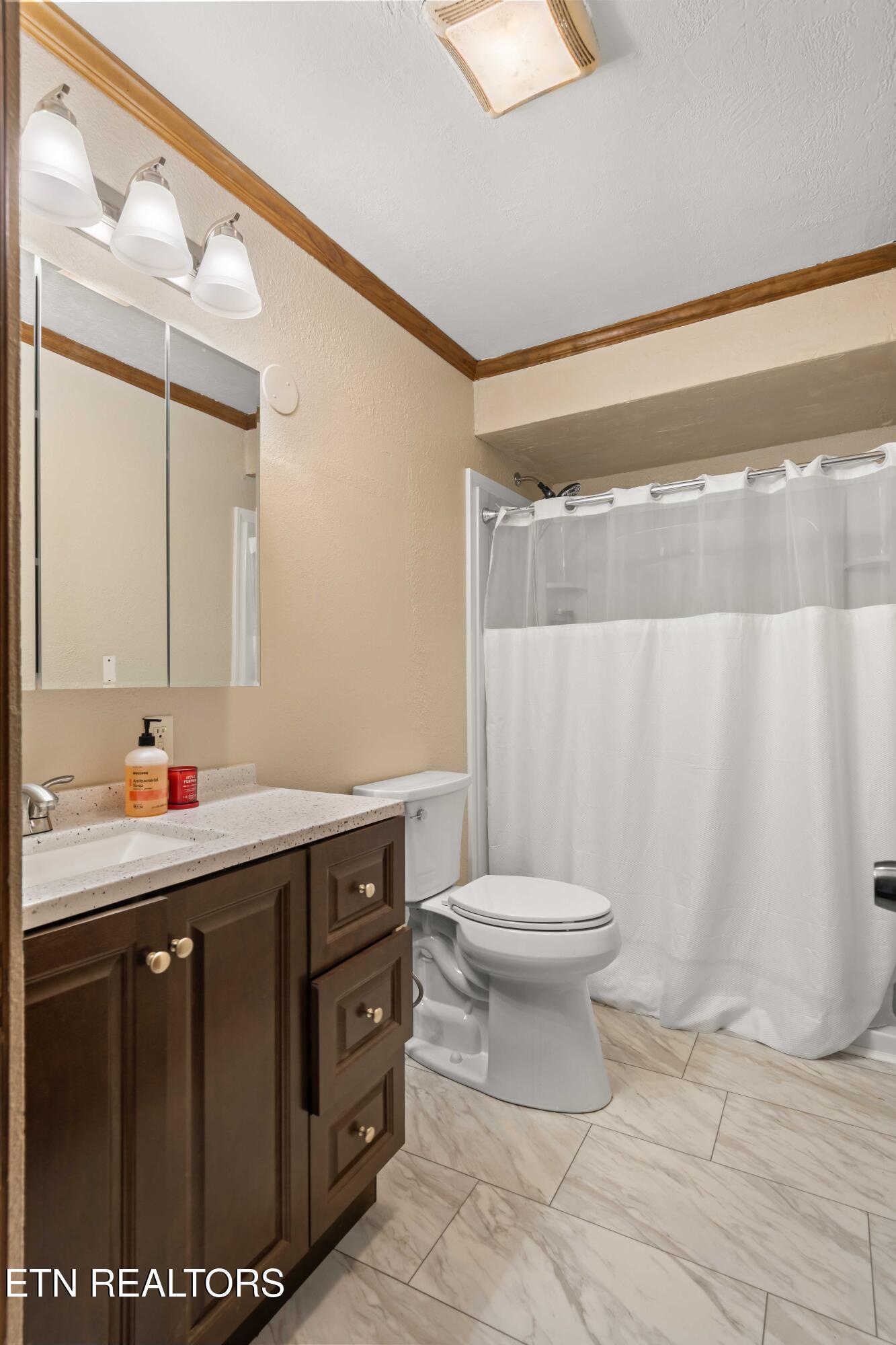216 Shipe Road Powell, TN 37849 - Photo 14 of 33 030A8027