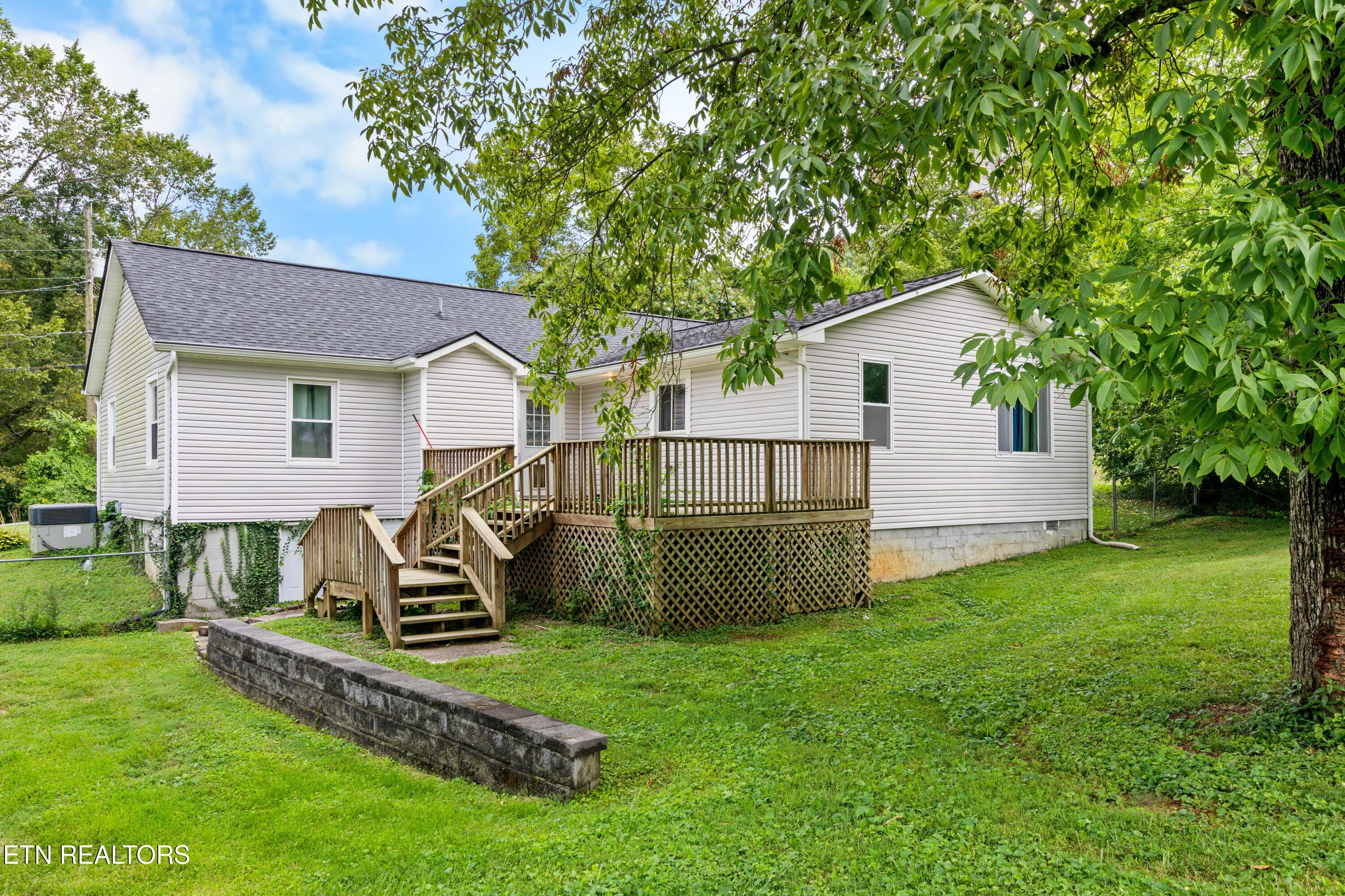 216 Shipe Road Powell, TN 37849 - Photo 19 of 33 030A8147