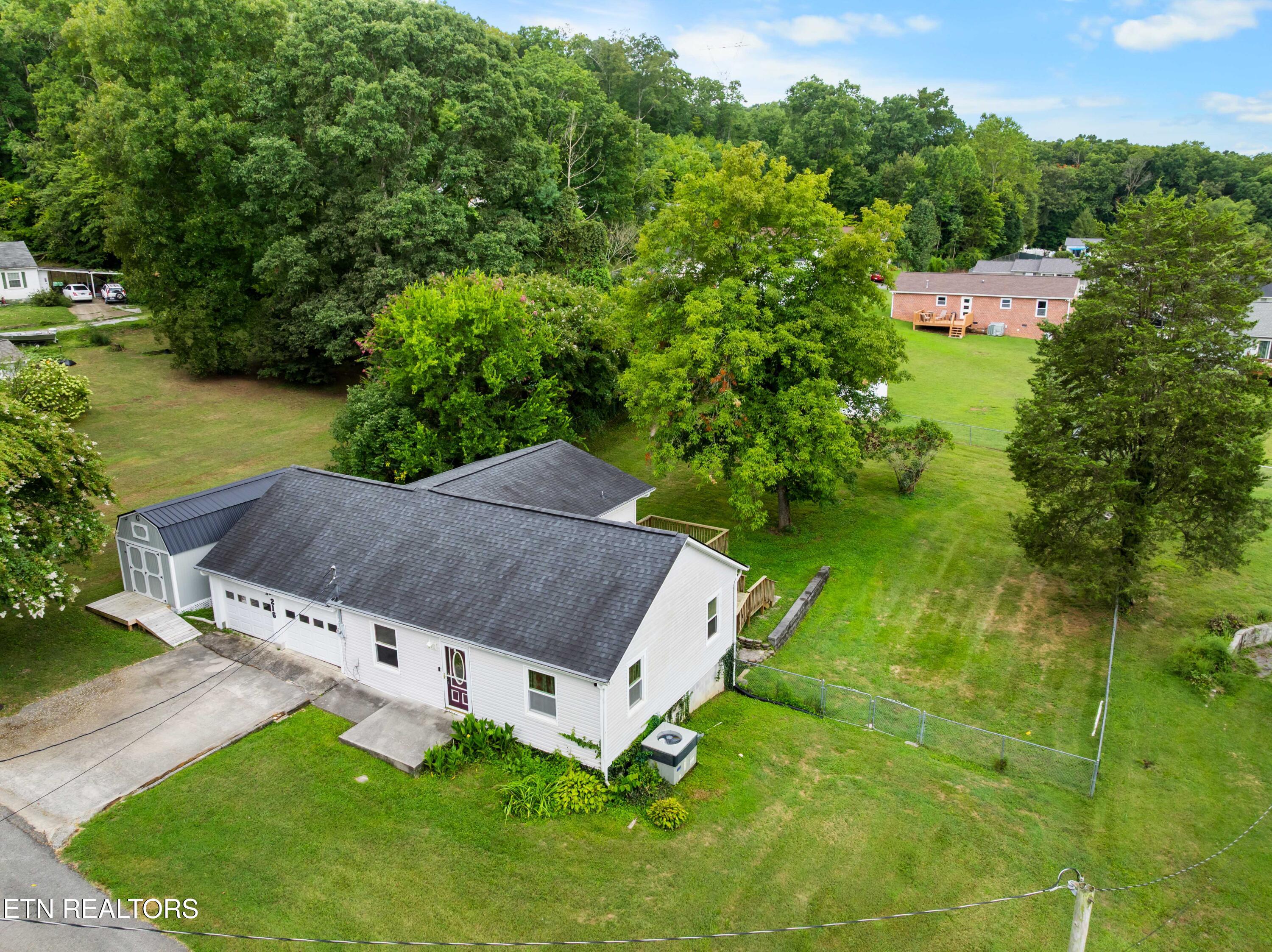 216 Shipe Road Powell, TN 37849 - Photo 23 of 33 DJI_0400