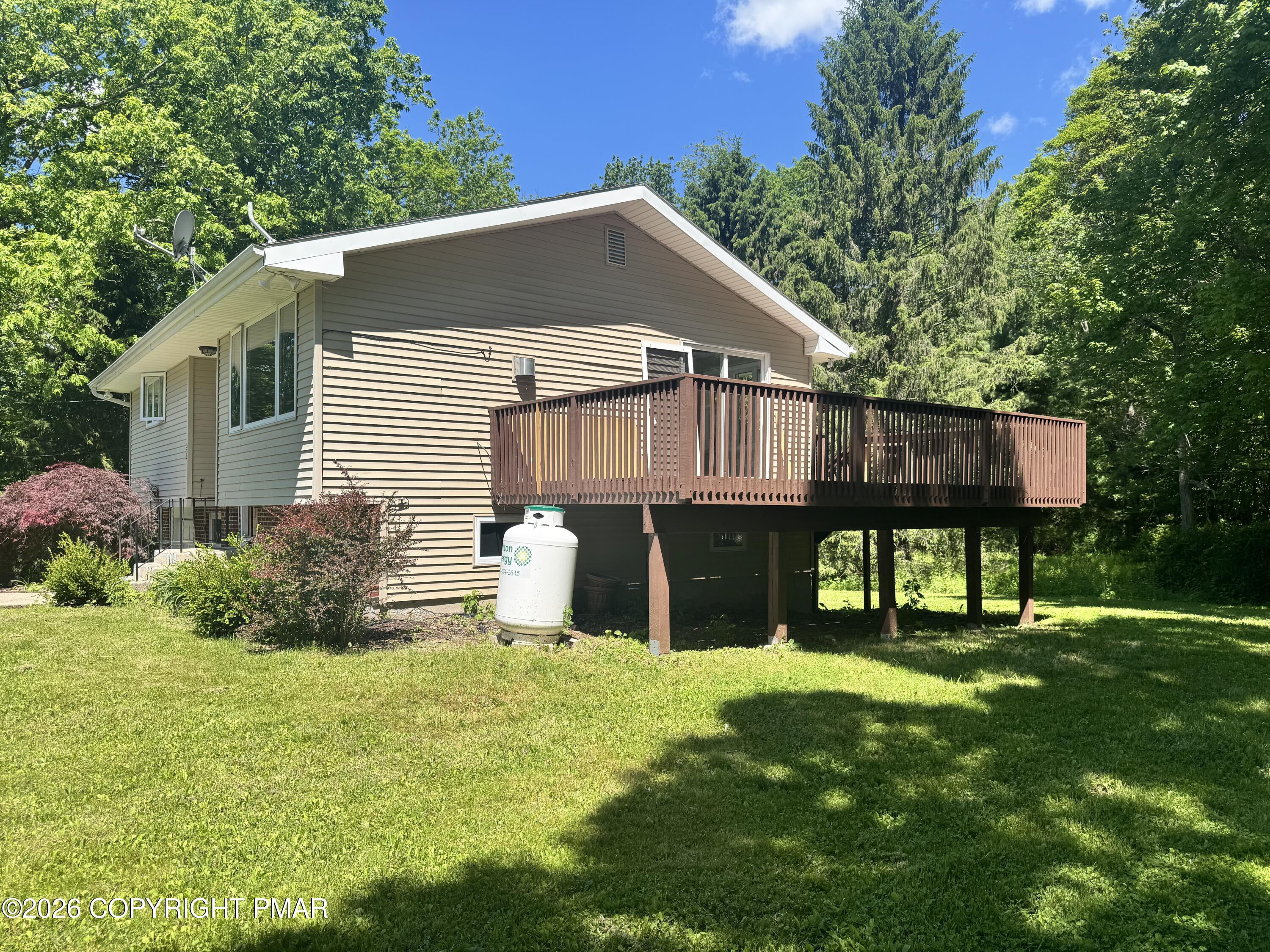 333 Shine Hill Road Henryville, PA 18332 - Photo 2 of 20 Side view with deck