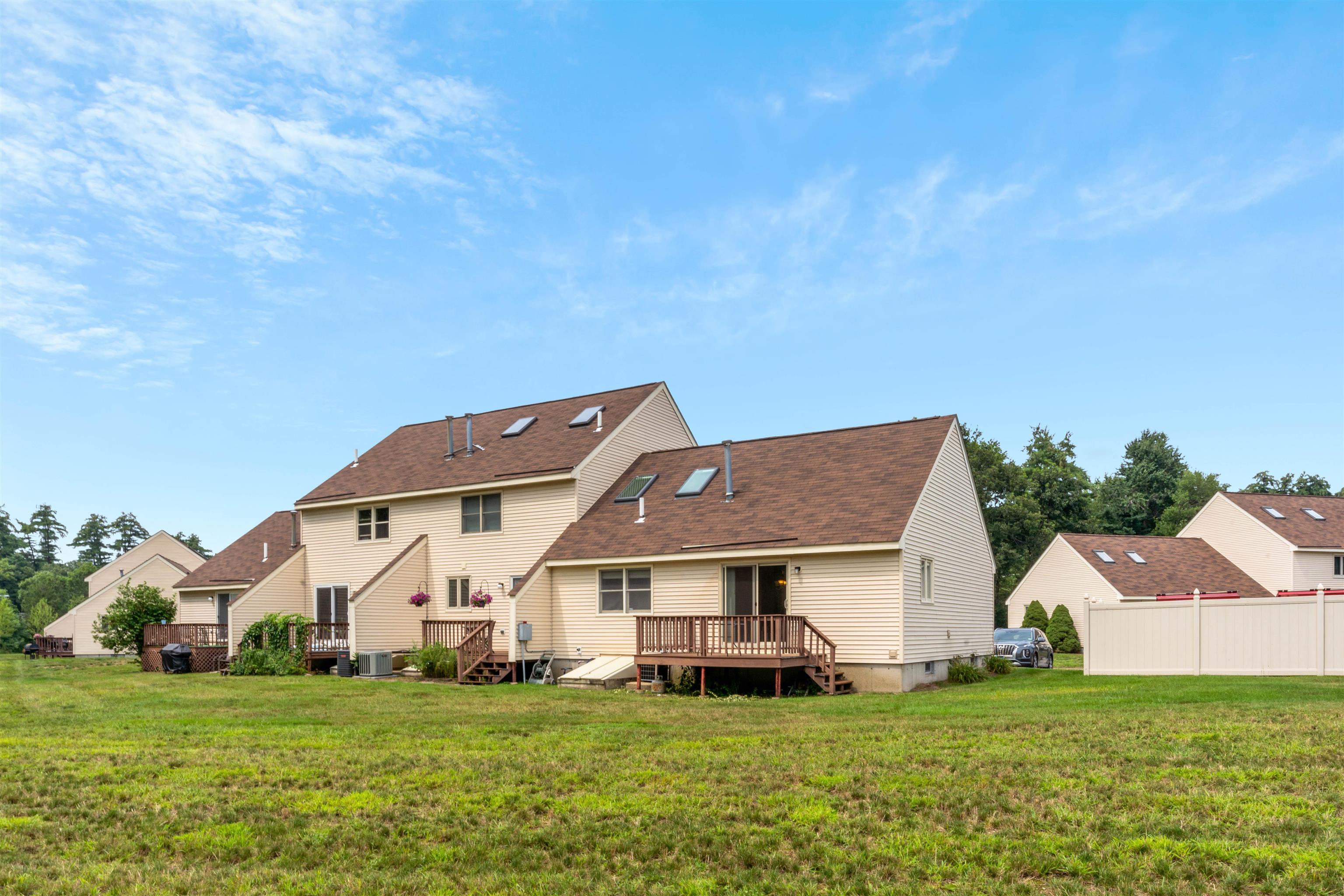 1555 Bodwell Road, Unit 63 Manchester, NH 03109 - Photo 2 of 32