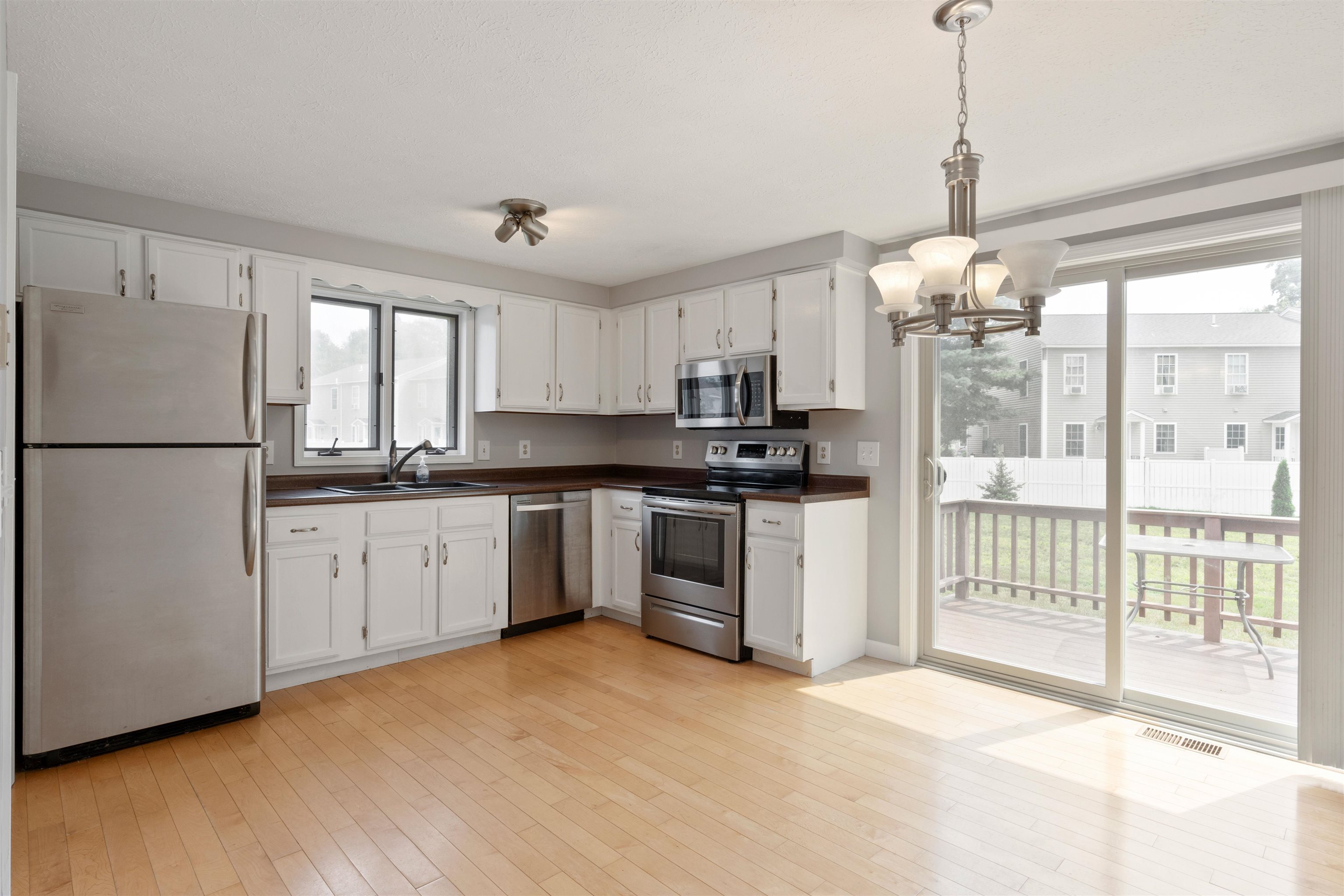 1555 Bodwell Road, Unit 63 Manchester, NH 03109 - Photo 29 of 32