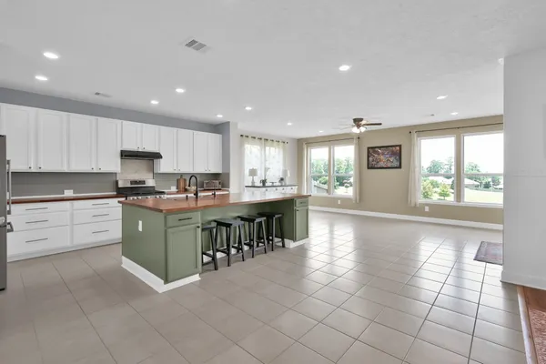 $364,500 | 1923 Elkington Circle, Conroe, TX 77304