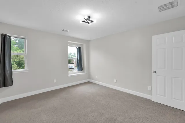 $380,000 | 1923 Elkington Circle, Conroe, TX 77304