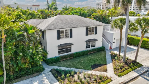 $6,200 | 240 Oleander Avenue, Unit 244, Palm Beach, FL 33480