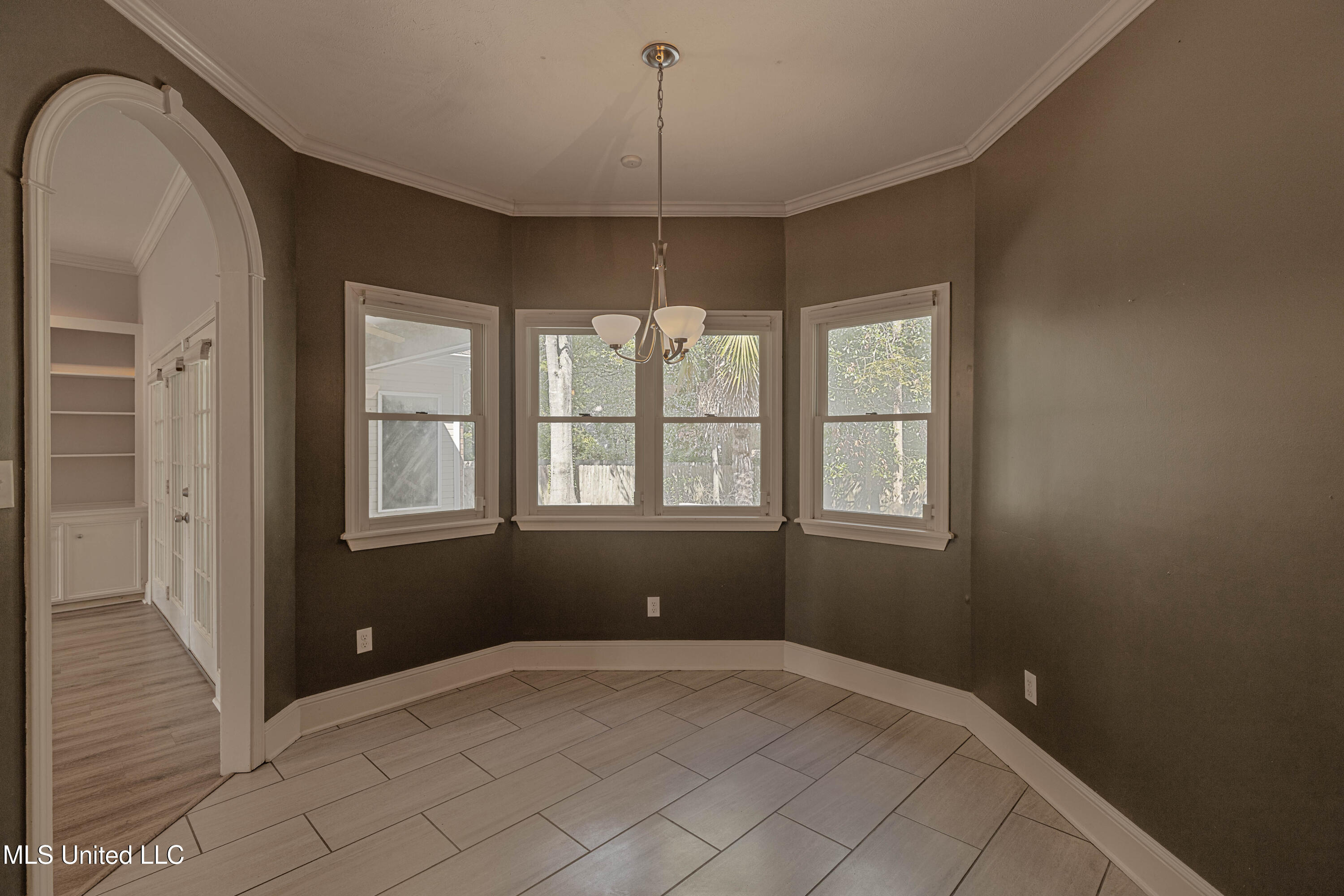 1046 Newland Street Jackson, MS 39211 - Photo 10 of 45 IMG_6120-Edit