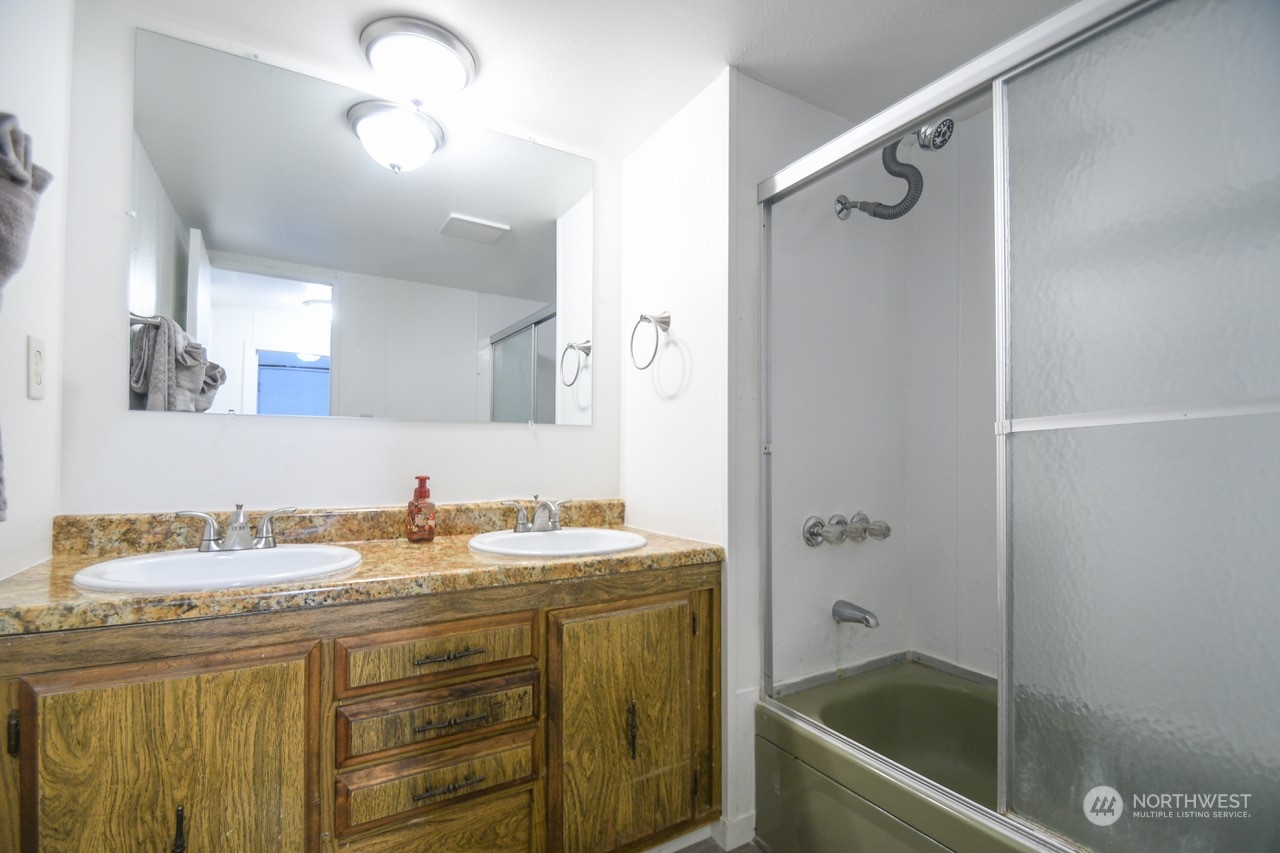16802 Littlerock Road Southwest Rochester, WA 98579 - Photo 15 of 32