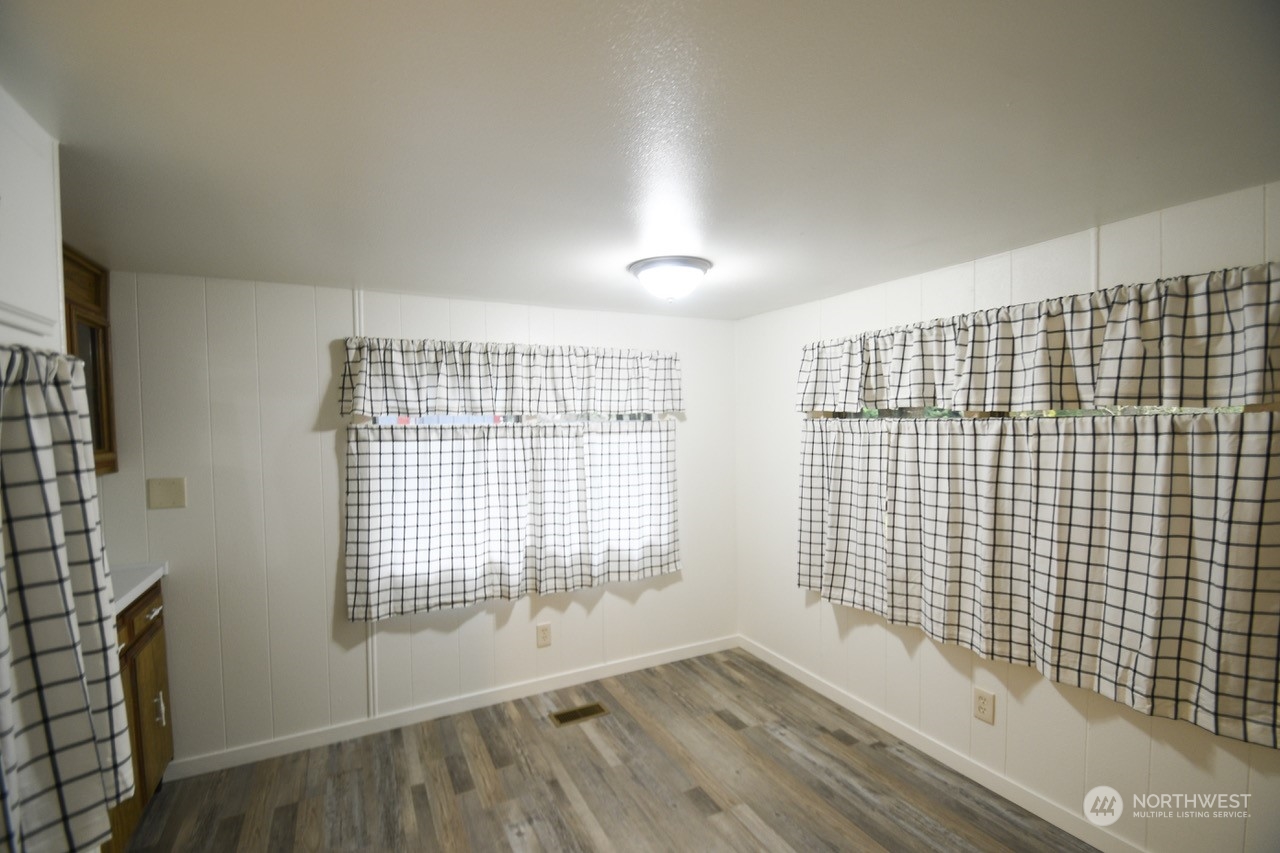 16802 Littlerock Road Southwest Rochester, WA 98579 - Photo 9 of 32