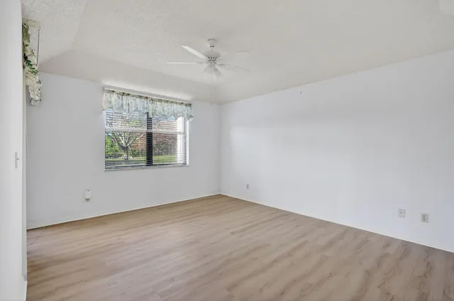 $355,000 | 6101 Southeast Landing Way, Unit 5, Stuart, FL 34997