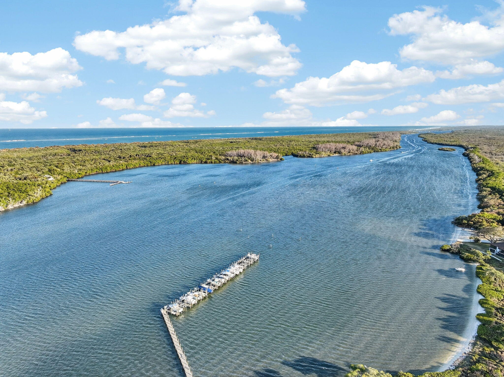 6101 Southeast Landing Way, Unit 5 Stuart, FL 34997 - Photo 33 of 40 66-web-or-mls-DJI_0455