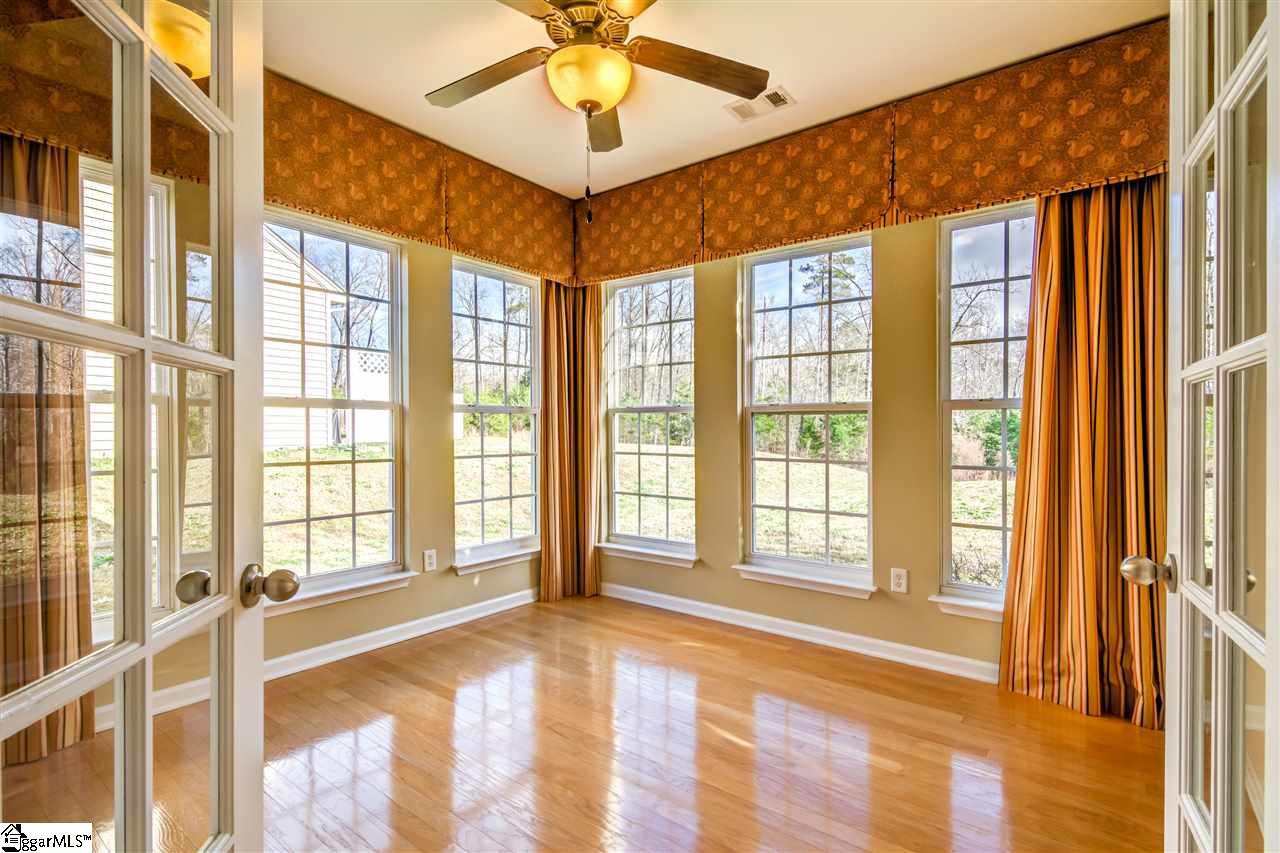 4 Timlin Drive Greenville, SC 29607 - Photo 3 of 36 Gallery Image 3