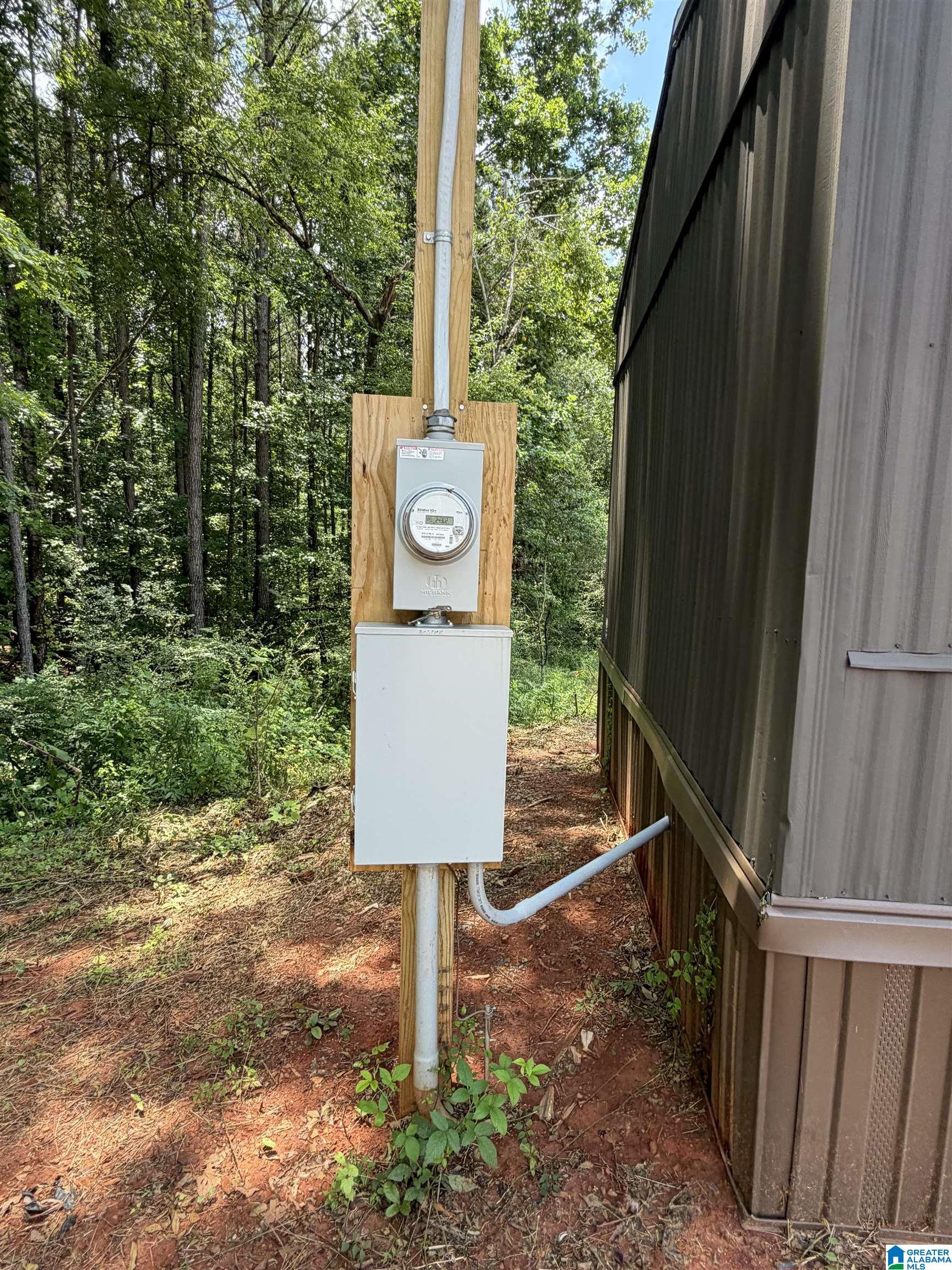 402 Reed Road Jasper, AL 35504 - Photo 3 of 4