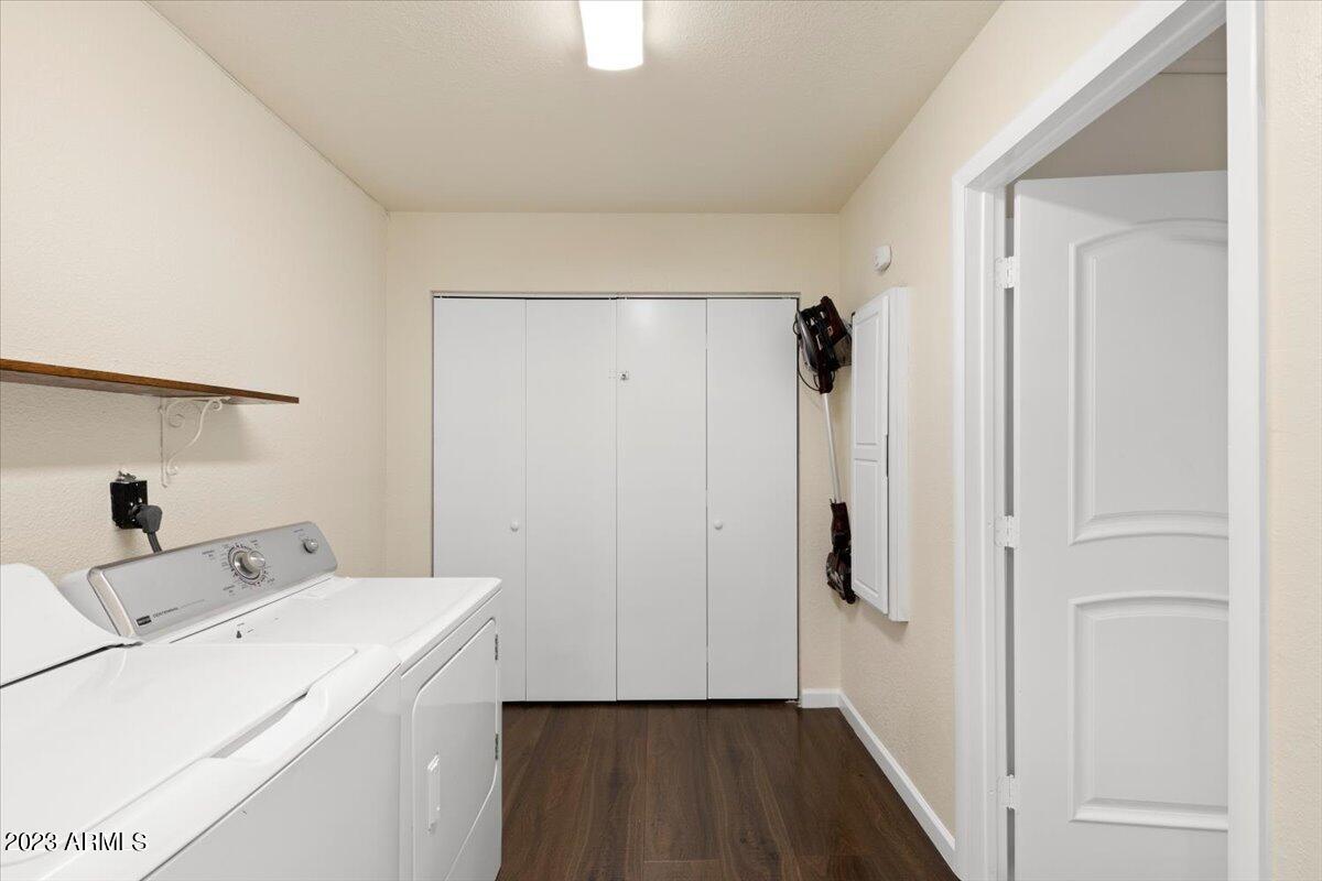 4104 West Griswold Road Phoenix, AZ 85051 - Photo 19 of 25 21-Laundry Room