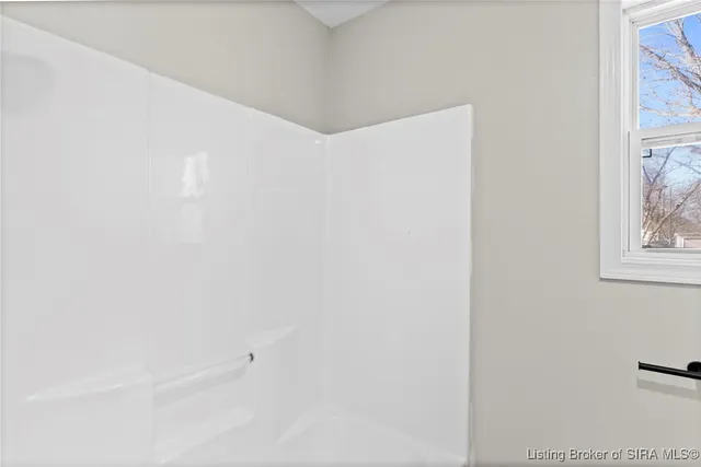 $178,000 | 230 South 4th Street, Austin, IN 47102