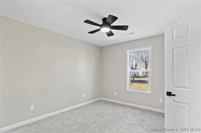 $178,000 | 230 South 4th Street, Austin, IN 47102