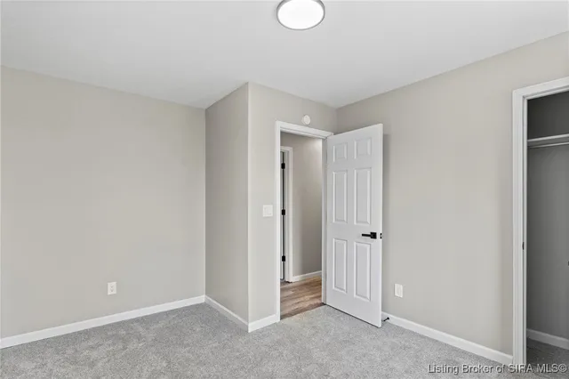 $178,000 | 230 South 4th Street, Austin, IN 47102