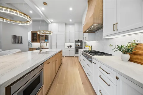 $1,850,000 | 5314 Evergreen Street, Bellaire, TX 77401